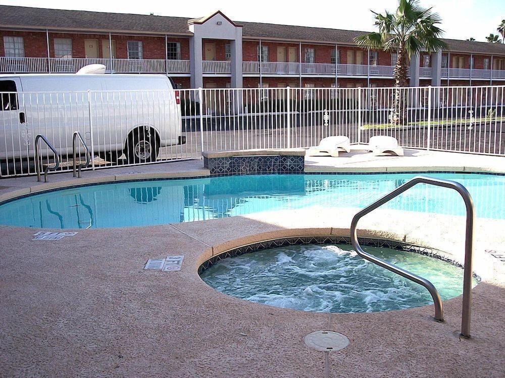 Value Inn & Suites - Harlingen Eksteriør billede